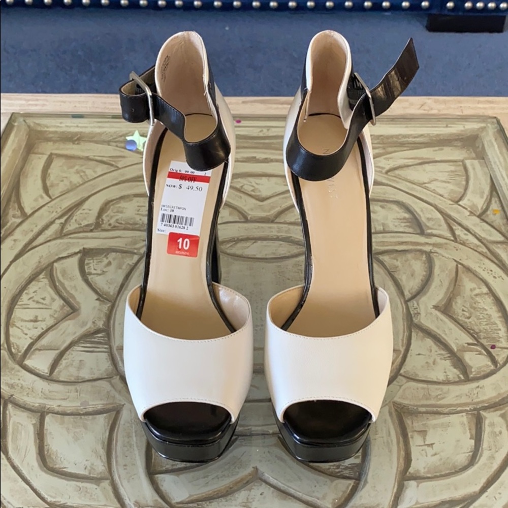 Womens Shoes